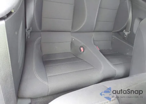 2017 Ford Mustang V6 из США, поврежденный, VIN 1FATP8EM8H5313529